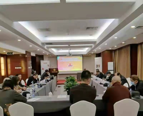 庆百年不忘初心使命座谈会暨禹州钧瓷红色文创作品《恒》发布会在北京召开